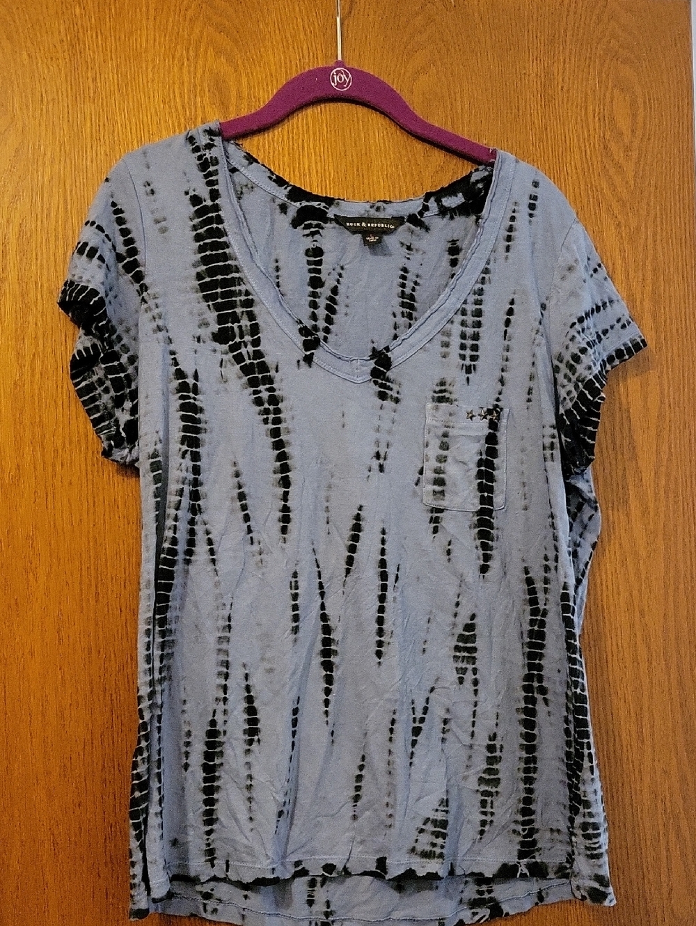 Rock and Republic Kohls V-Neck Tie-Dye Pocket Tee Blue/Black Womans Large